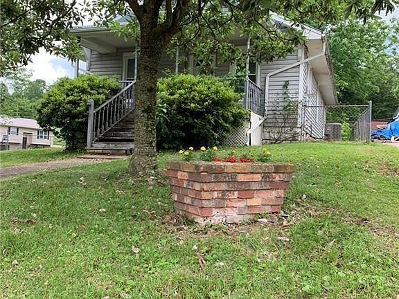 3rd image of 4419 Woodrum Ln