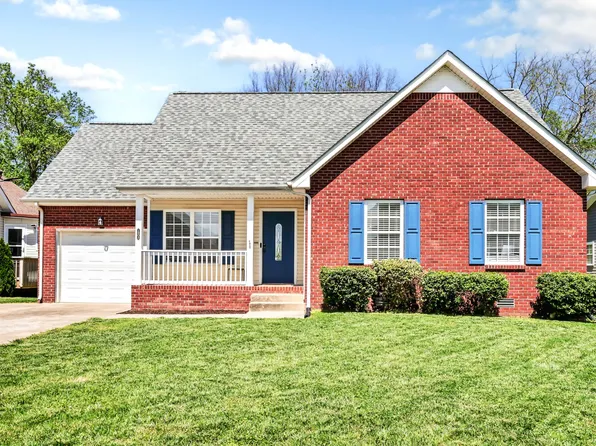 1305 Southwood Ct, Clarksville, TN 37042
