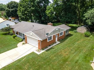 1027 Charlotte Ave NW, Grand Rapids, MI