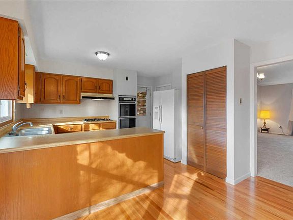 5th image of 14861 Mondoubleau Ln