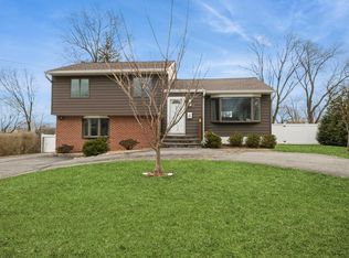 71 Moehring Dr, Blauvelt, NY 10913