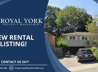 204 Mason Dr #2, Whitby, ON L1N 2B1