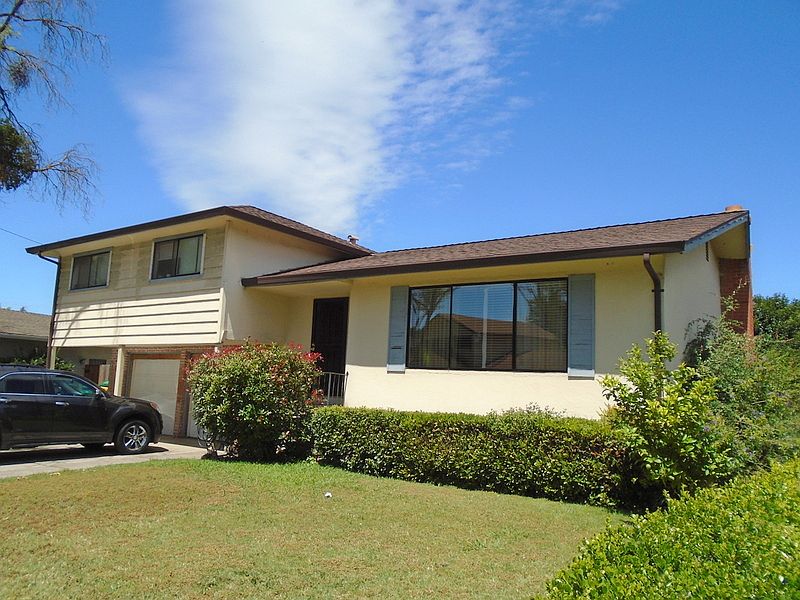 1st image of 27 Lynda Ave
