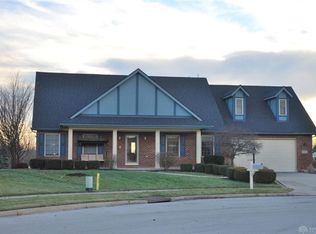512 Patricia Faye Ct, Brookville, OH 45309