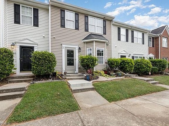 4th image of 4014 White Chapel Way