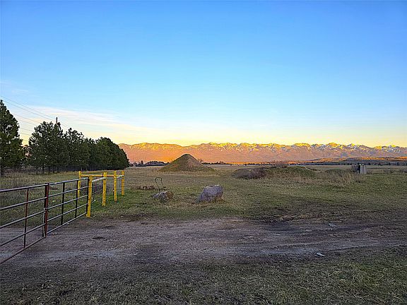 5th image of 40551 Tower Rd