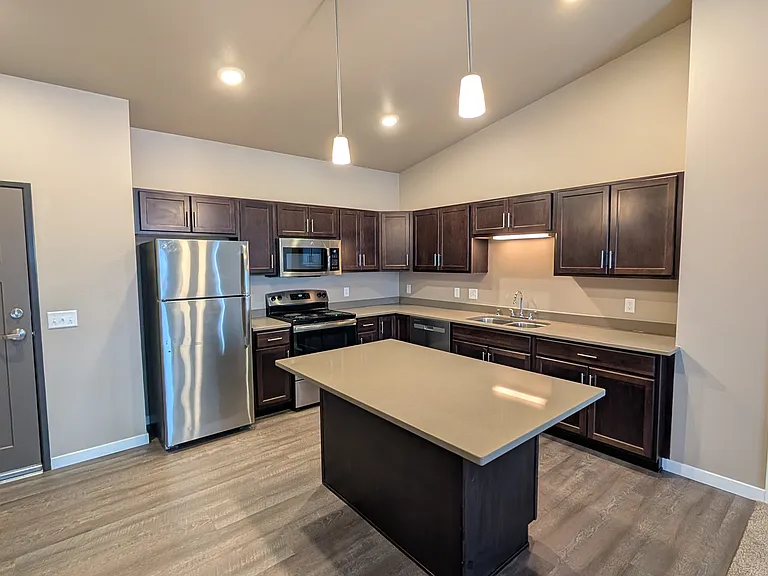 South Beach Apartment Homes — Photo 15