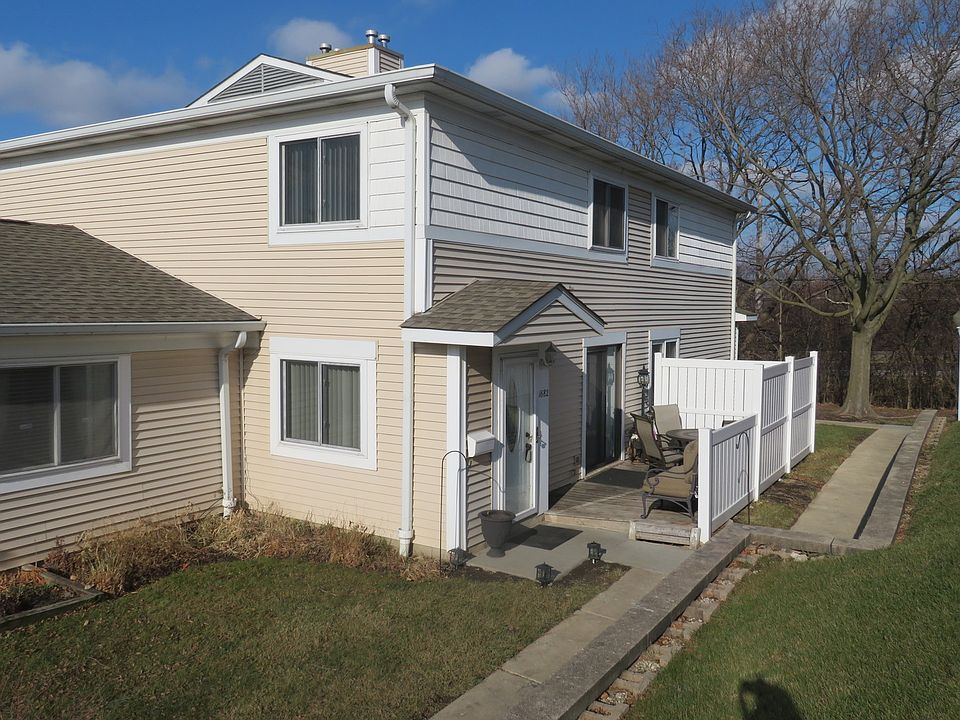 1st image of 1682 Cornell Dr #25B