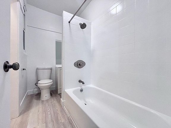 4th image of 341 S Alvarado St APT 305