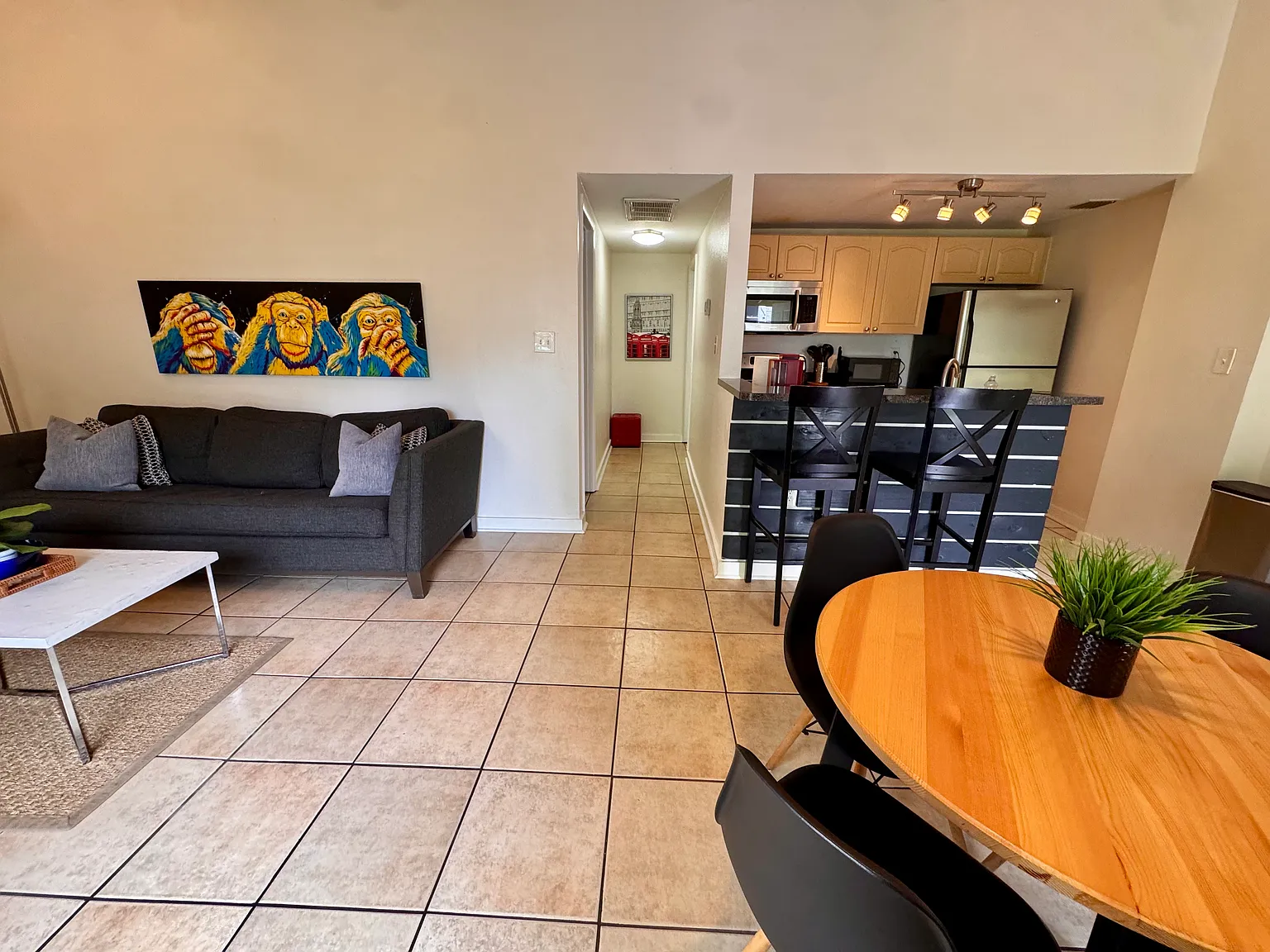 5810 N Suwanee Ave — Photo 4