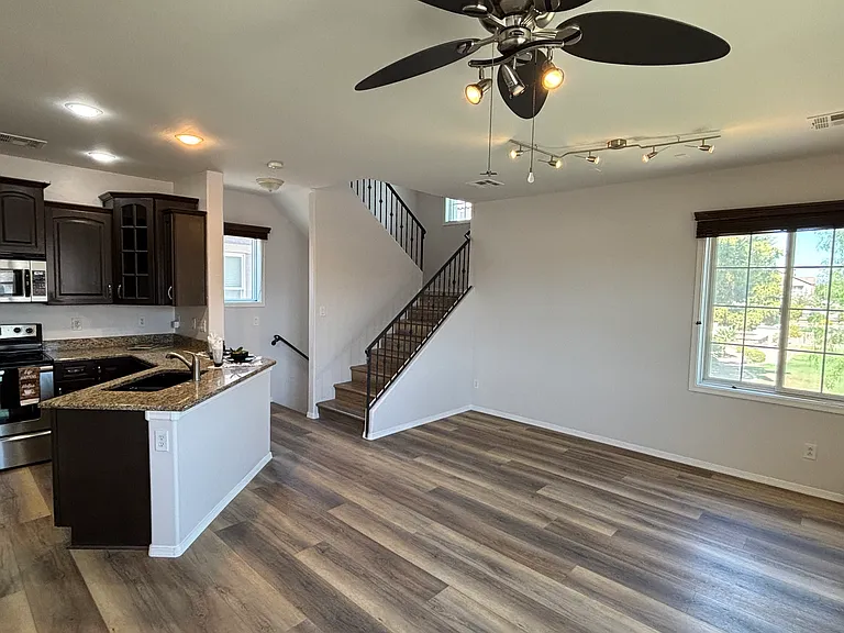 2125 E Huntington Dr #Phoenix 85040 — Photo 7