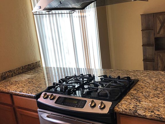 5th image of 3413 W Columbine Dr
