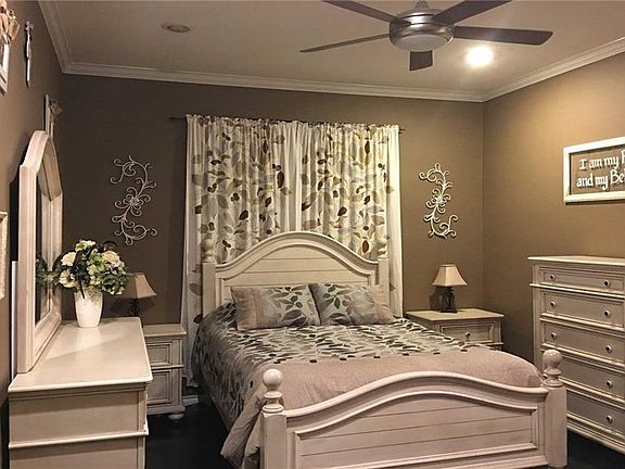 2nd image of 2301 Whispering Oaks