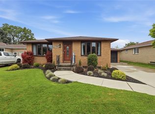 96 Ceil Dr, Cheektowaga, NY 14227