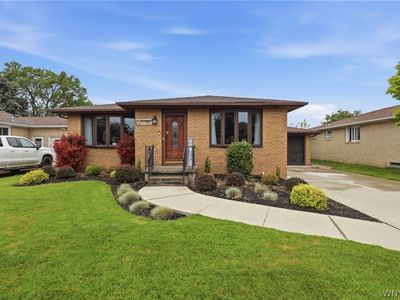 96 Ceil Dr, Cheektowaga, NY, 14227