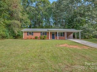 301 Seitz Dr, Forest City, NC 28043