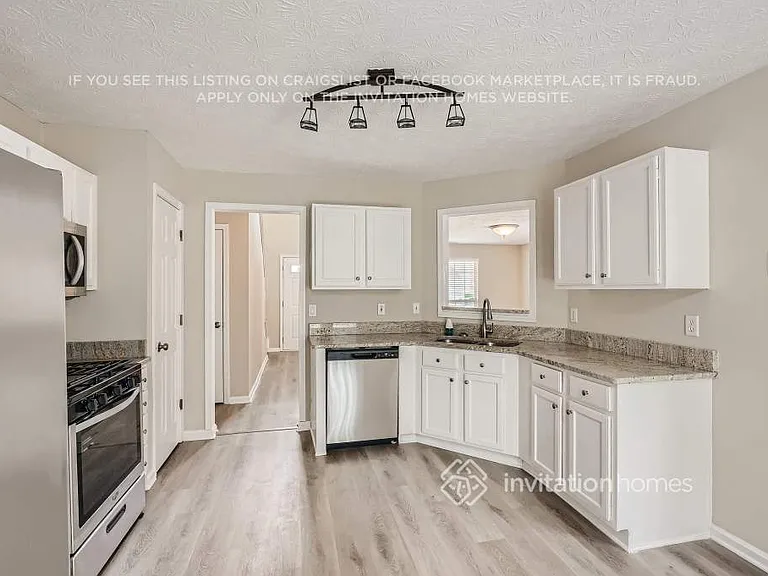 1210 Summerstone Trce — Photo 10