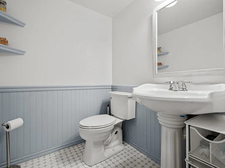 2877 W Long Cir — Photo 2