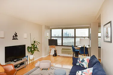 7000 Boulevard East, #15D