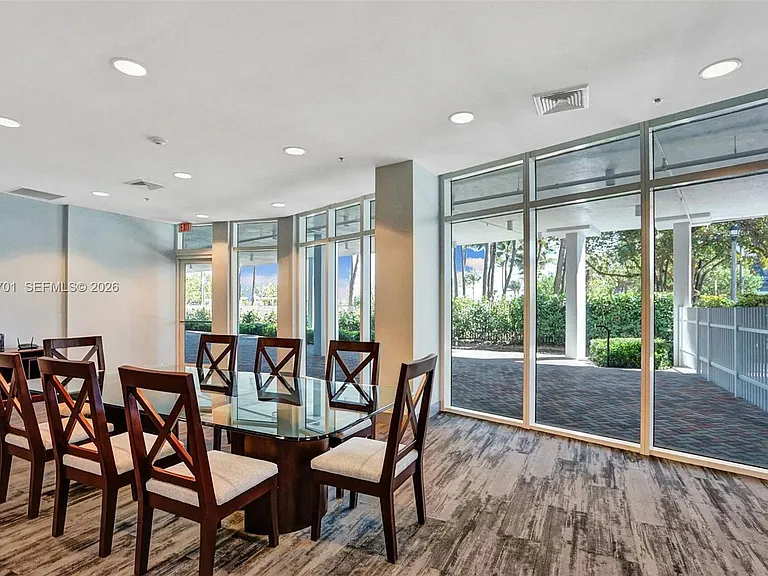 6515 Collins Ave #1604 — Photo 9