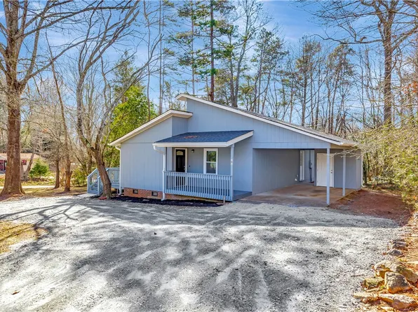 101 N Smith St, Six Mile, SC 29682