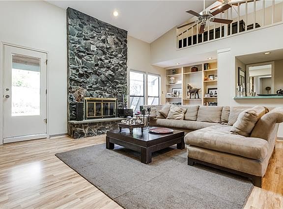 5th image of 3713 Wooded Creek Dr