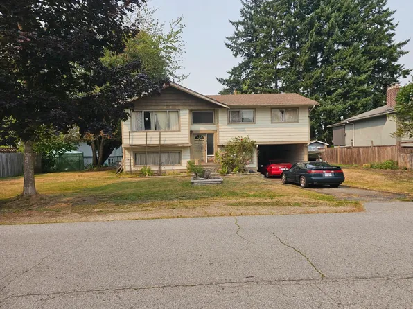 14935 Bluebird Cres, Surrey, BC V3R 4T8