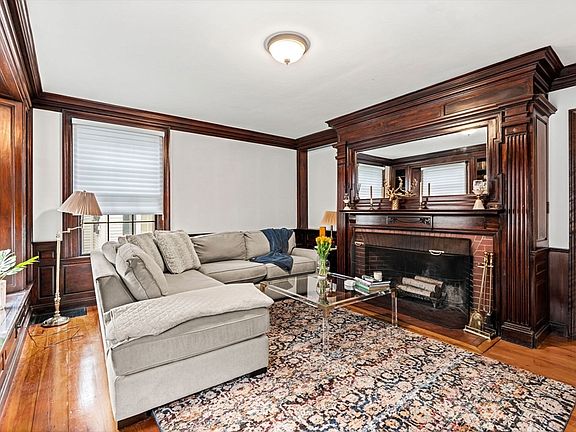 5th image of 7 Hamilton St APT 2