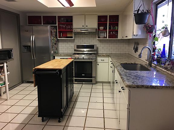 5th image of 7501 W Gate Blvd