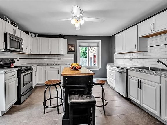 5th image of 385 Crosby Ave