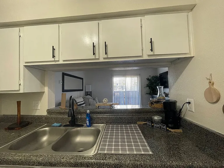 Shadow Park Apartments — Photo 45