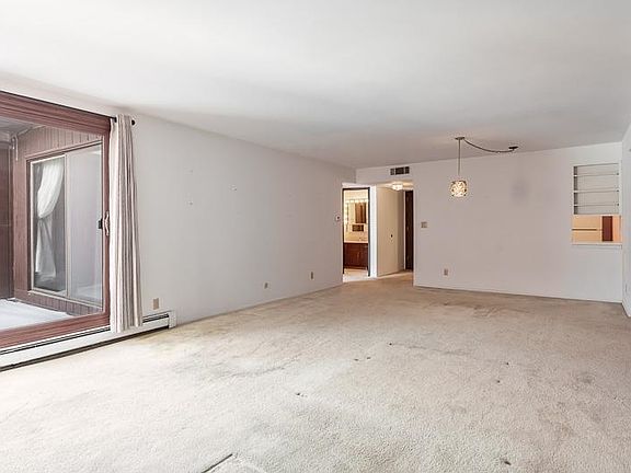 5th image of 2929 Sunnyside Dr APT B321