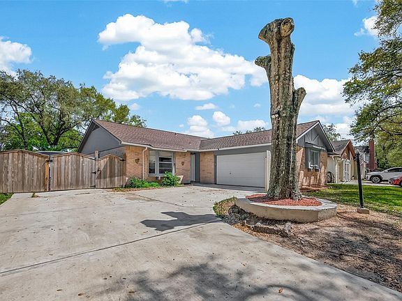 2nd image of 16643 Seawolf Dr