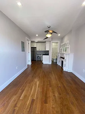 Rented by The Brokerage Group LLC | media 40