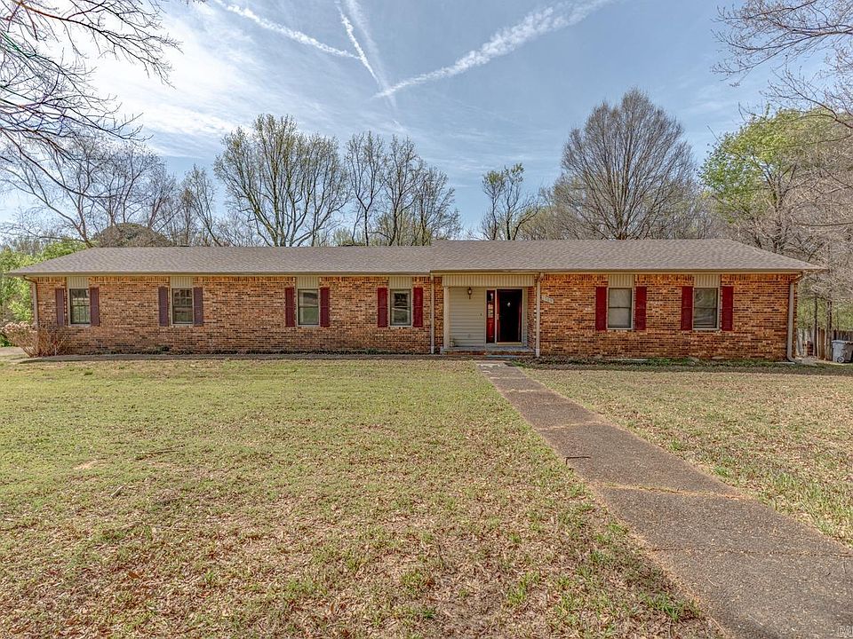 1st image of 1505 Country Manor Ln
