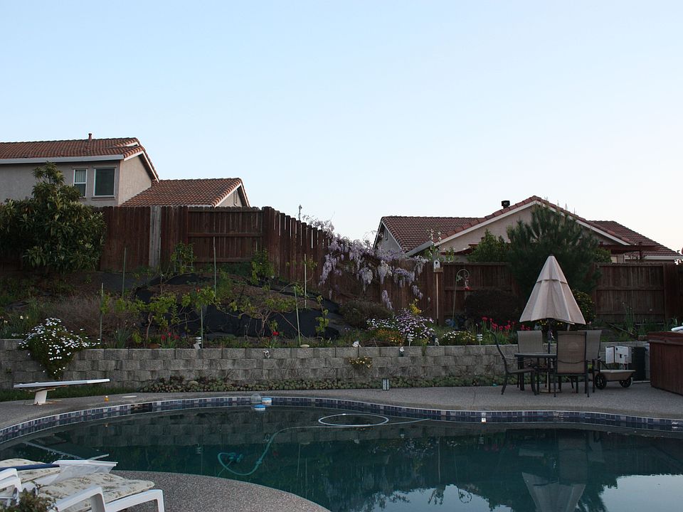 2nd image of 5817 Cabernet Dr
