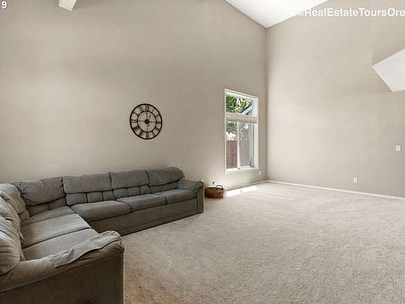 5th image of 2193 SE 60th Ave