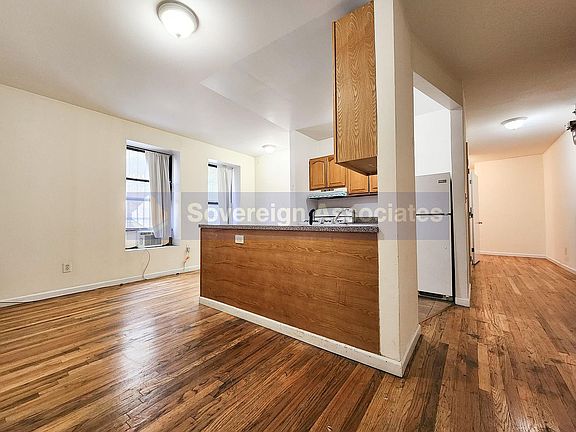 2nd image of 75 Cabrini Blvd APT 3