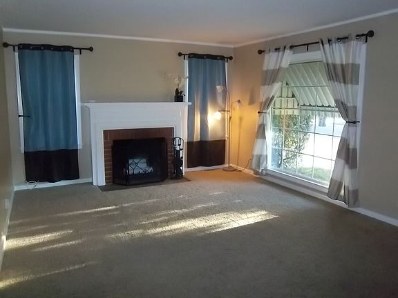 4th image of 2236 N Argonaut St
