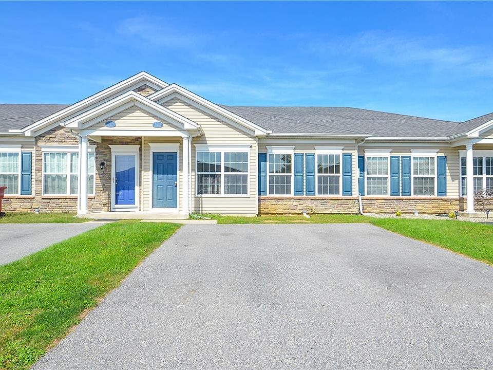 1st image of 243 Huntington Ln