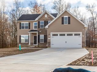 37577 W Fenwick Dr, North Ridgeville, OH 44039