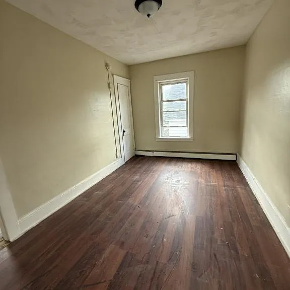653 Cheshire St #653 CHESHIRE ST — Photo 3