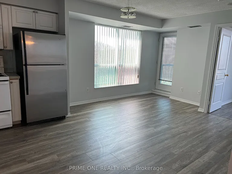 2545 Erin Centre Blvd #510 — Photo 4