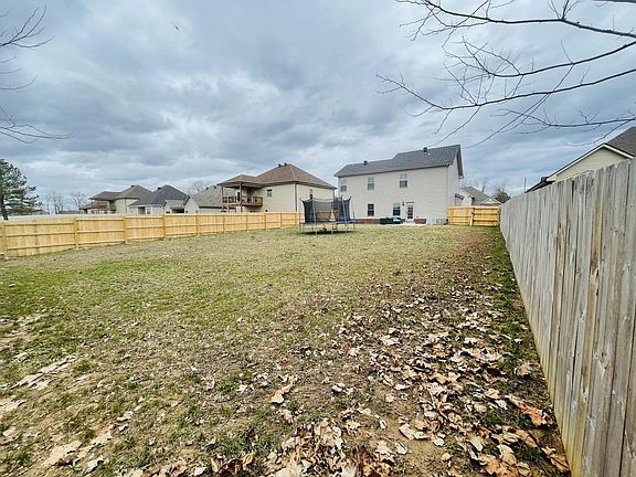 3rd image of 324 Chase Dr
