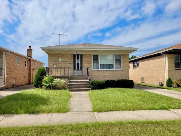 648 Escanaba Ave, Calumet City, IL 60409