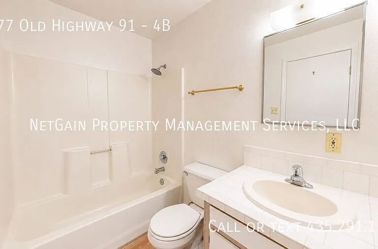 277 W Old Highway 91 #4B — Photo 4