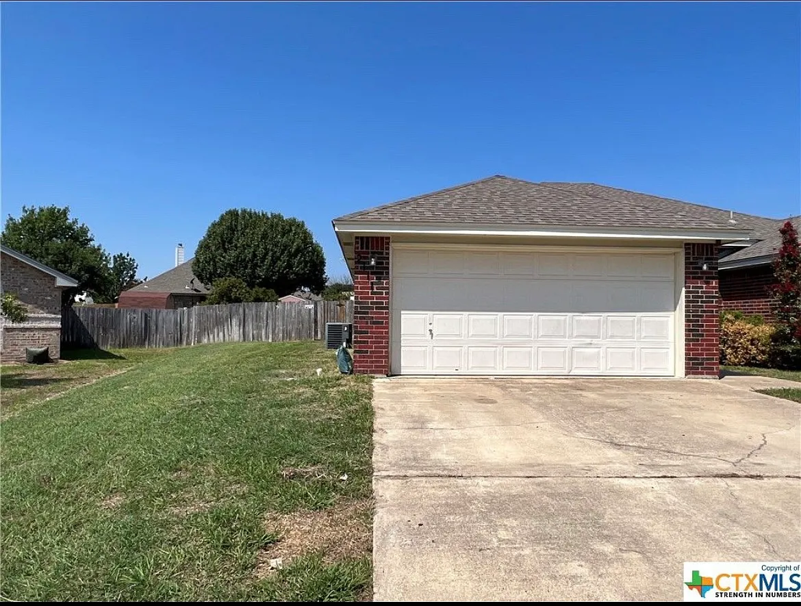 2111 Flagstaff Dr — Photo 3