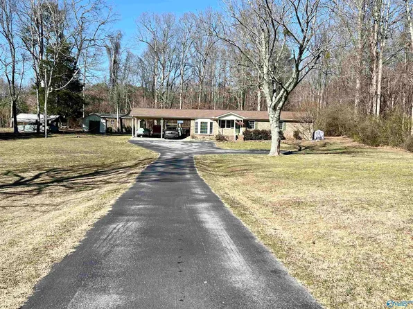 636 NE Thompson Rd, Decatur, AL 35603