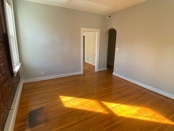 3rd image of 601 Graydon Ave APT A3