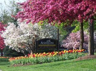 2326 S Goebbert Rd APT 1088, Arlington Heights, IL 60005